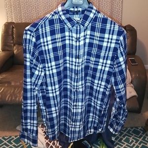 Button down plaid casual shirt